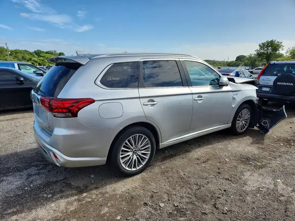 JA4J2VA72NZ064125 — 2022 Mitsubishi Outlander, фото 3 с аукциона Copart, Передняя часть