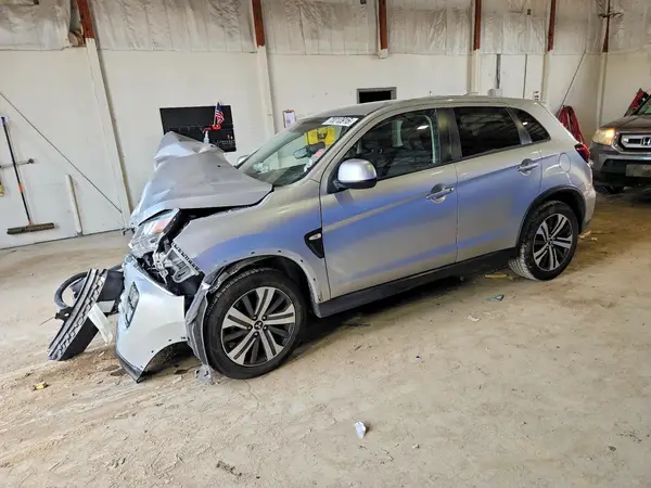 JA4ARUAU4NU003254 — 2022 Mitsubishi Outlander, Передняя часть (Front End), фото до ремонта