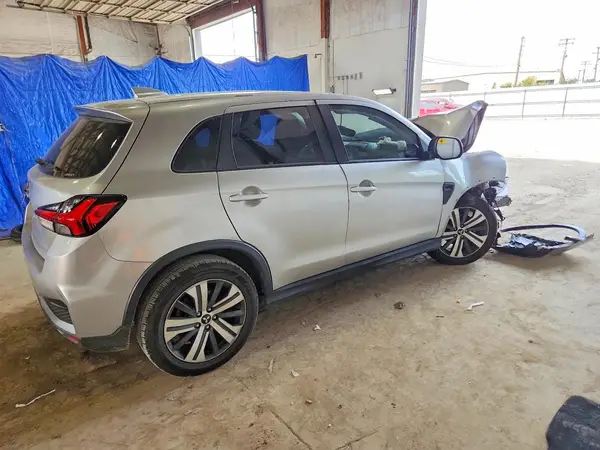 2022 MITSUBISHI OUTLANDER VIN JA4ARUAU4NU003254 фото 3