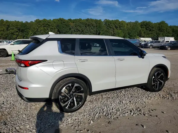 JA4J3TA83NZ082630 — 2022 Mitsubishi Outlander, фото 3 с аукциона Copart, Передняя часть