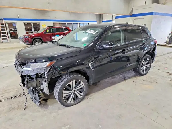 JA4ARUAU6NU023814 — 2022 Mitsubishi Outlander, Передняя часть (Front End), фото до ремонта