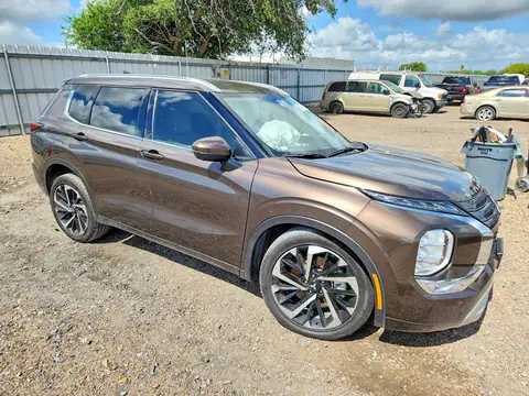 JA4J3VA80PZ022609 — 2023 Mitsubishi Outlander, фото 4 с аукциона Copart 30.09.2026, Боковая часть