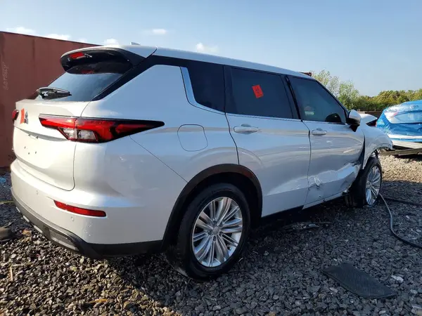 JA4J3TA83PZ014895 — 2023 Mitsubishi Outlander, фото 3 с аукциона Copart, Передняя часть