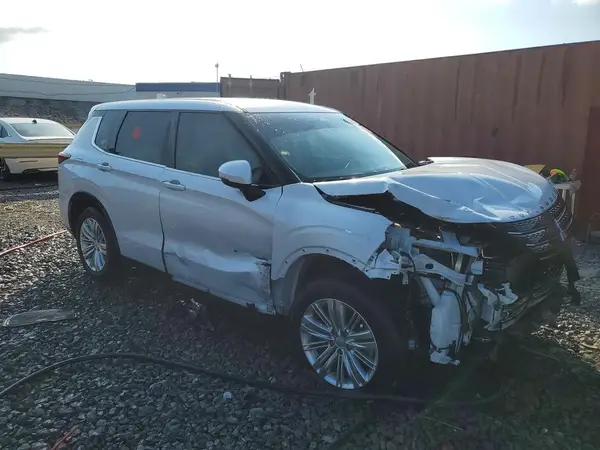 JA4J3TA83PZ014895 — 2023 Mitsubishi Outlander, фото 4 с аукциона Copart, Передняя часть