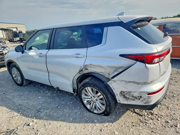 JA4J3TA82PZ019747 — 2023 Mitsubishi Outlander, фото 2 с аукциона Copart, Задняя часть