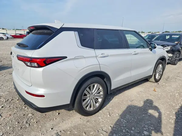 JA4J3TA82PZ019747 — 2023 Mitsubishi Outlander, фото 3 с аукциона Copart, Задняя часть