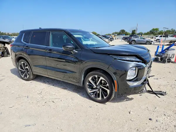 JA4J3UA89PZ038382 — 2023 Mitsubishi Outlander, фото 4 с аукциона Copart, Передняя часть