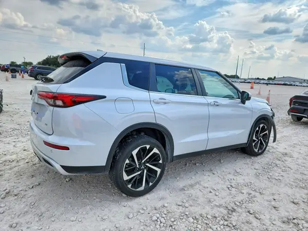JA4J3UA81PZ047948 — 2023 Mitsubishi Outlander, фото 3 с аукциона Copart, Передняя часть