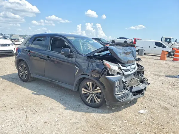 JA4ARUAU5PU005128 — 2023 Mitsubishi Outlander, фото 4 с аукциона Copart, Передняя часть
