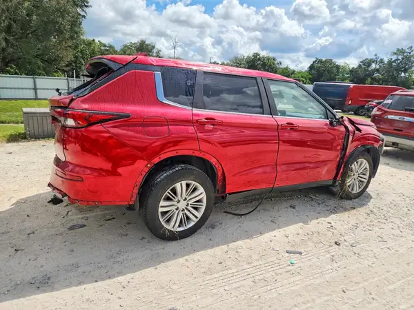 JA4J3TA8XPZ057825 — 2023 Mitsubishi Outlander, фото 3 с аукциона Copart, Опрокидывание