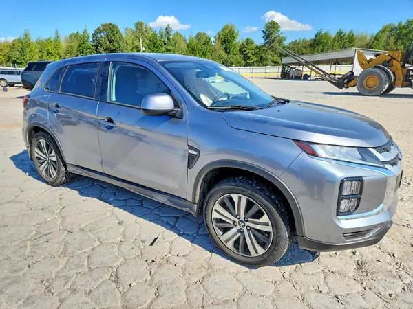 JA4ARUAU0PU012813 — 2023 Mitsubishi Outlander, фото 4 с аукциона Copart, Боковая часть