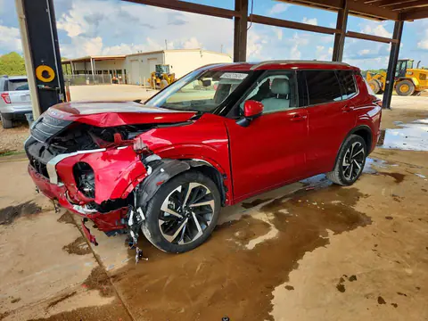 JA4J3WA82RZ085347 — 2024 Mitsubishi Outlander, Передняя часть, фото до ремонта