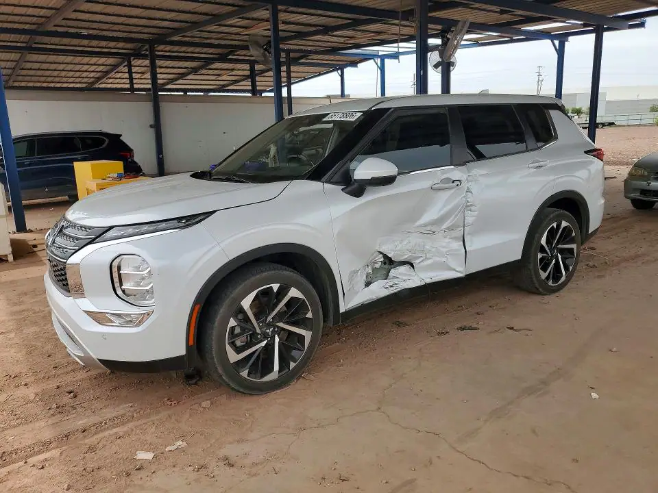 JA4J3VA88RZ047535 Mitsubishi Outlander 2024 — повреждение Боковая часть, фото до ремонта