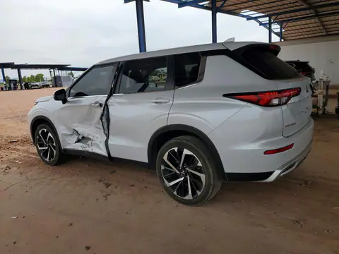 JA4J3VA88RZ047535 — 2024 Mitsubishi Outlander, фото 2 с аукциона Copart 13.10.2026, Боковая часть