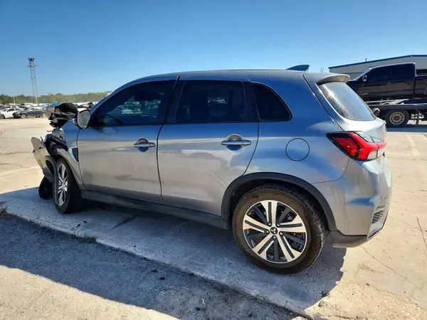 JA4ARUAU5RU010932 — 2024 Mitsubishi Outlander, фото 2 с аукциона Copart, Передняя часть
