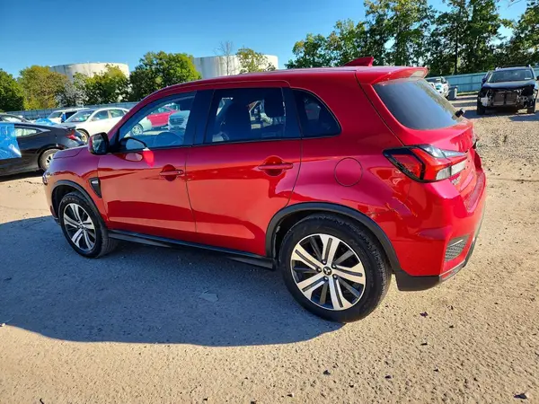 2024 MITSUBISHI OUTLANDER VIN JA4ARUAU8RU009788 фото 2