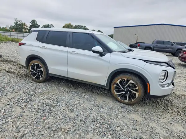 JA4J3VA80RZ017669 — 2024 Mitsubishi Outlander, фото 4 с аукциона Copart, Передняя часть