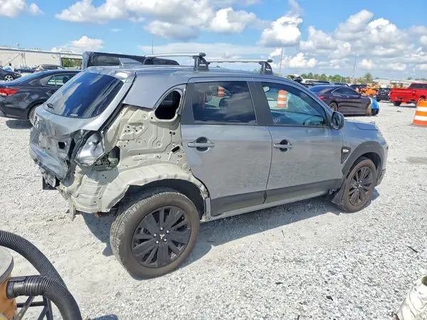 JA4ARUAUXSU014612 — 2025 Mitsubishi Outlander, фото 3 с аукциона Copart, Задняя часть