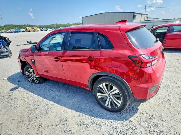 JA4ARUAU5SU013173 — 2025 Mitsubishi Outlander, фото 2 с аукциона Copart 14.10.2026, Передняя часть