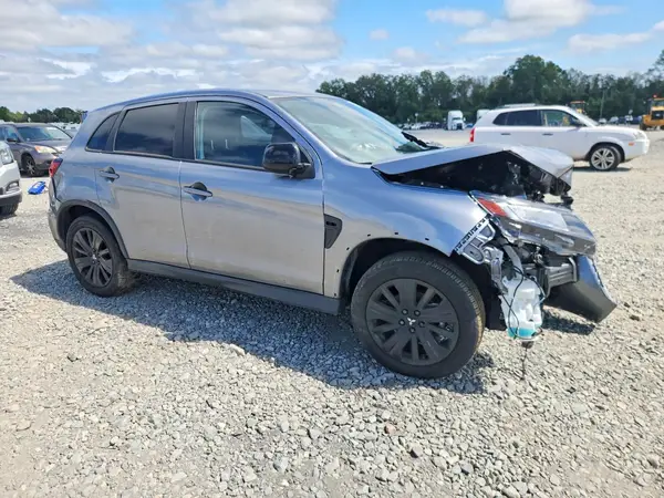 JA4ARUAUXSU013816 — 2025 Mitsubishi Outlander, фото 4 с аукциона Copart, Передняя часть