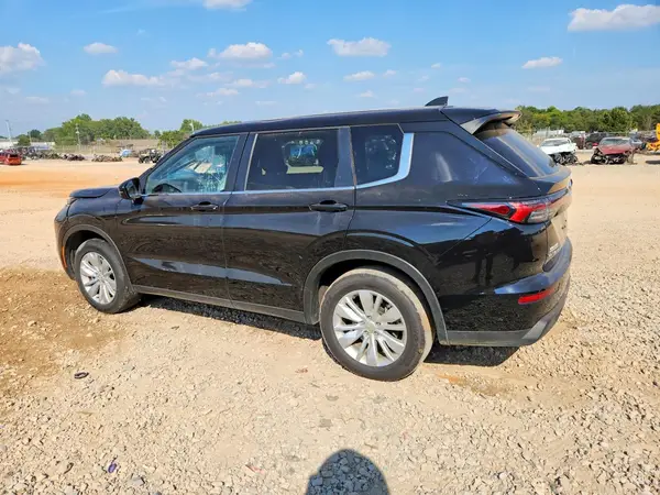 JA4J3UAB9TZ026061 — 2026 Mitsubishi Outlander, фото 2 с аукциона Copart, Передняя часть