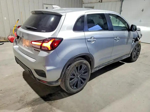 JA4ARUAU2TU022320 — 2026 Mitsubishi Outlander, фото 3 с аукциона Copart 28.09.2026, Передняя часть
