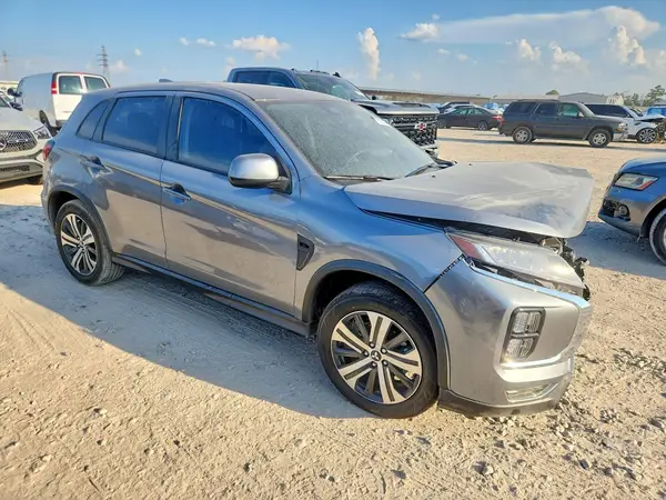 JA4ARUAU5VU001660 — 2026 Mitsubishi Outlander, фото 4 с аукциона Copart, Передняя часть