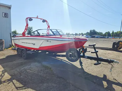 CTC18203A121 — 2021 Nautique Super Air, Мелкие вмятины и царапины (Minor Dent/Scratches), фото до ремонта