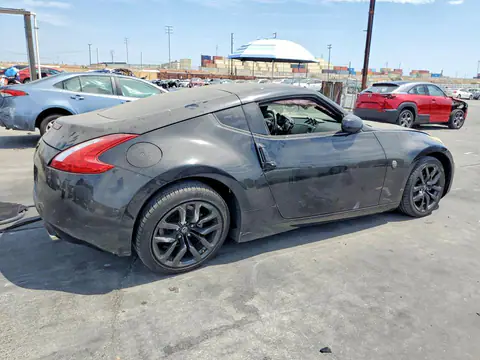 JN1AZ4EHXHM954469 — 2017 Nissan 370Z, фото 3 с аукциона Copart 30.09.2026, Вандализм