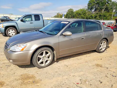 1N4AL11DX2C262425 — 2002 Nissan Altima, Боковая часть (Side), фото до ремонта