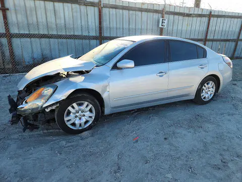 1N4AL21E89N480943 — 2009 Nissan Altima, Передняя часть (Front End), фото до ремонта