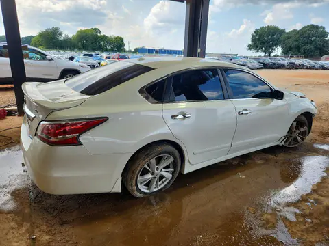 2014 Nissan Altima VIN 1N4AL3AP8EN216297 фото 3