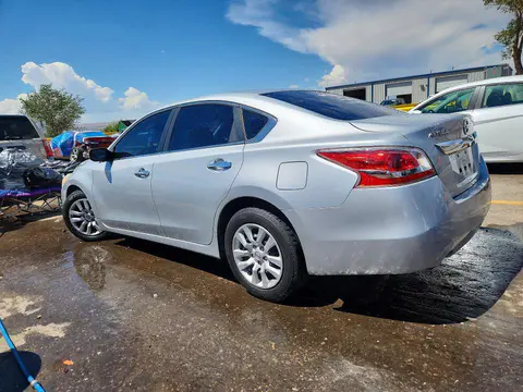 2014 Nissan Altima VIN 1N4AL3AP4EN366665 фото 2
