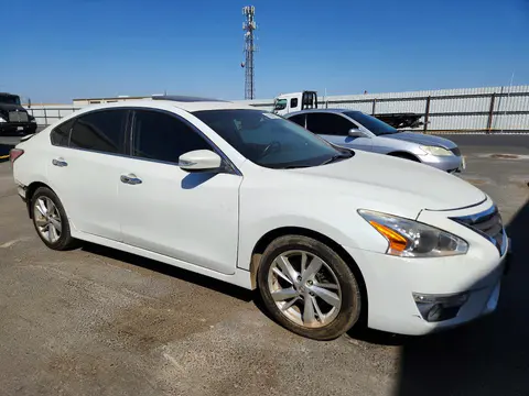 2014 Nissan Altima VIN 1N4AL3AP6EN227024 фото 4