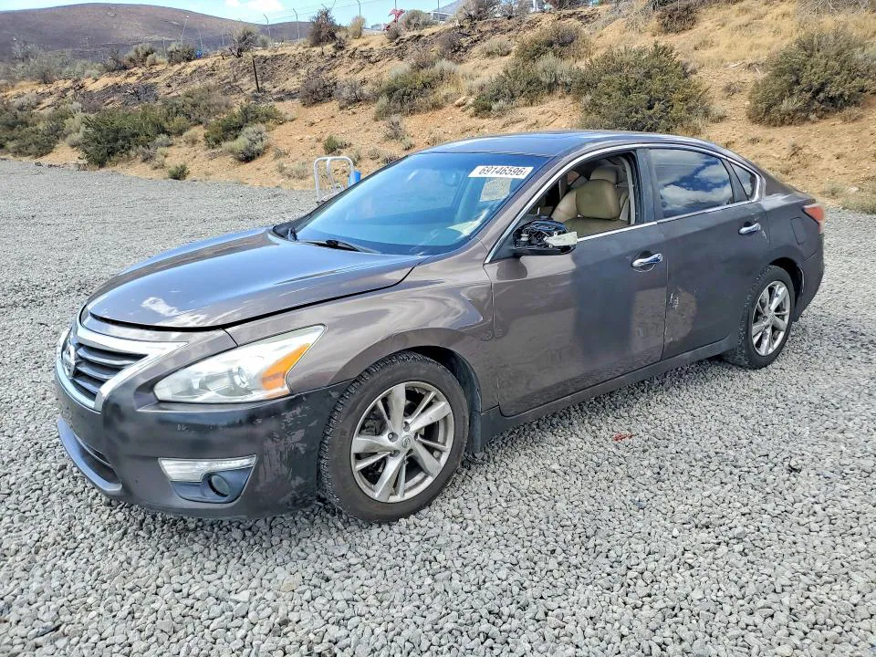 2014 Nissan Altima VIN 1N4AL3AP0EN364010 фото 1