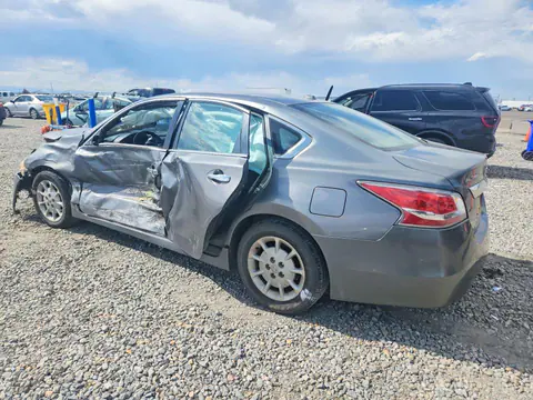 2015 Nissan Altima VIN 1N4AL3AP7FC104975 фото 2