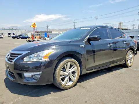 1N4AL3AP0FC212516 — 2015 Nissan Altima, Задняя часть, фото до ремонта