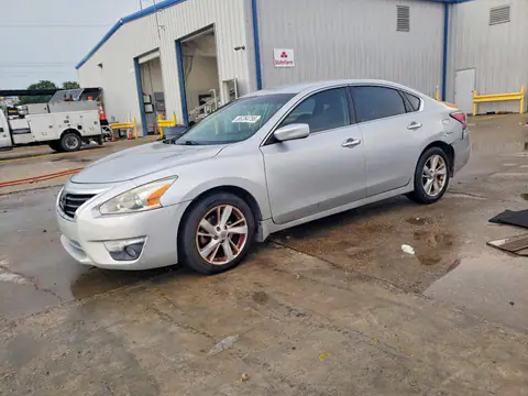 1N4AL3AP4FC266059 — 2015 Nissan Altima, Задняя часть, фото до ремонта