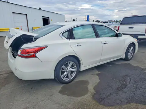 2015 Nissan Altima VIN 1N4AL3AP9FC273654 фото 3