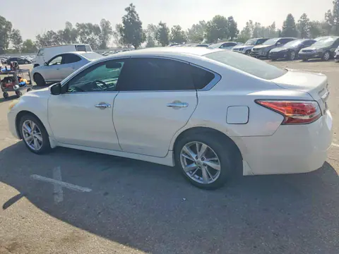 2015 Nissan Altima VIN 1N4AL3APXFC131961 фото 2