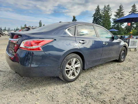 2015 Nissan Altima VIN 1N4AL3AP2FC288206 фото 3