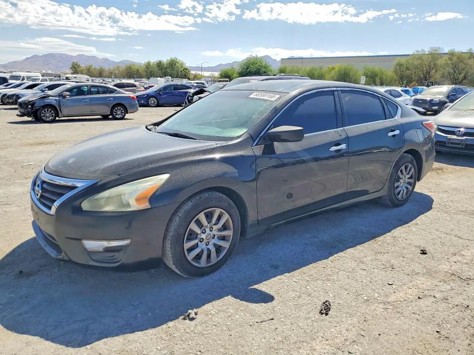2015 Nissan Altima VIN 1N4AL3AP1FC138247 фото 1