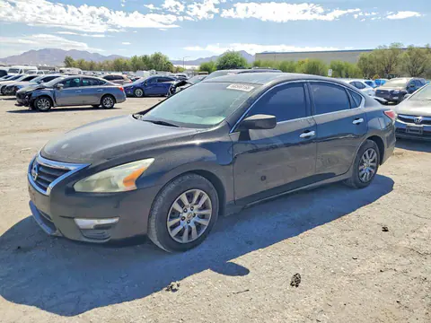 1N4AL3AP1FC138247 — 2015 Nissan Altima, Задняя часть (Rear End), фото до ремонта