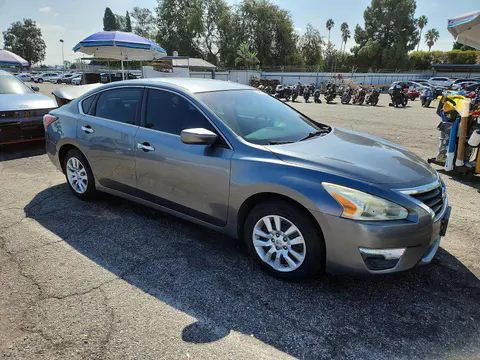 2015 Nissan Altima VIN 1N4AL3AP7FC121517 фото 4
