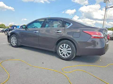 2015 Nissan Altima VIN 1N4AL3AP3FC265548 фото 2
