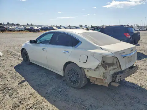 1N4AL3AP6FN320336 — 2015 Nissan Altima, фото 2 с аукциона Copart 29.09.2026, Передняя часть