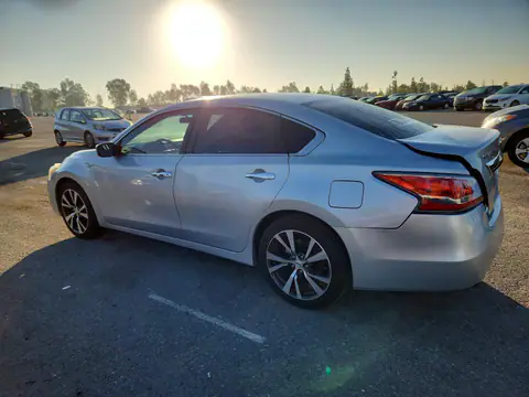 1N4AL3AP9FC416747 — 2015 Nissan Altima, фото 2 с аукциона Copart 29.09.2026, Задняя часть