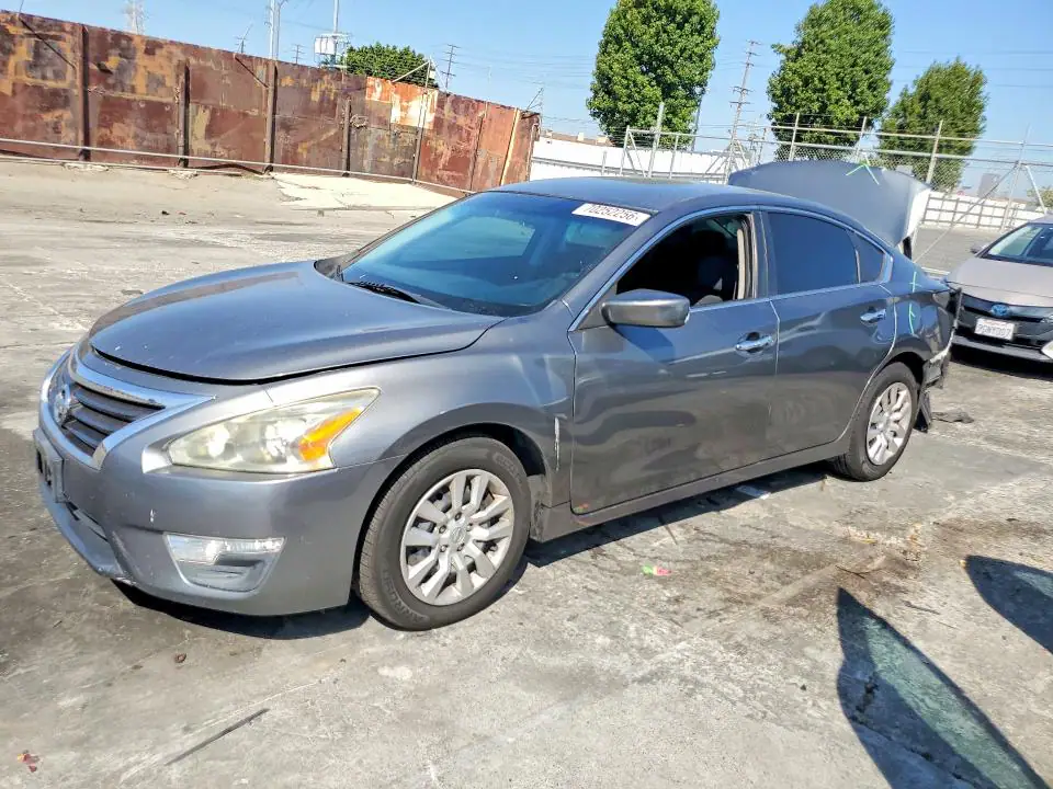 1N4AL3APXFN889657 Nissan Altima 2015 — повреждение Задняя часть, фото до ремонта
