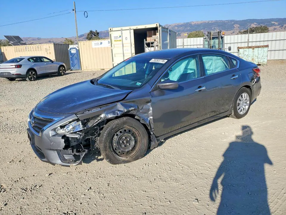 2015 Nissan Altima VIN 1N4AL3AP5FN373173 фото 1