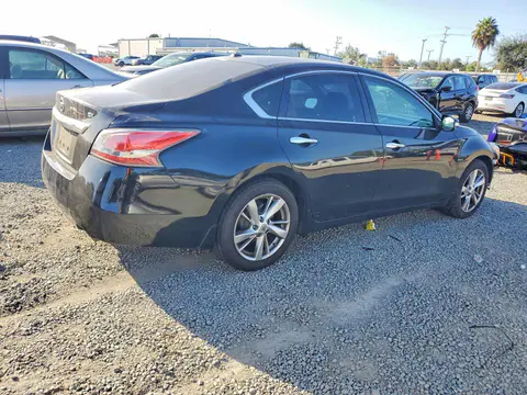 2015 Nissan Altima VIN 1N4AL3APXFN301823 фото 3